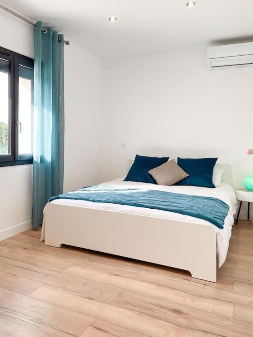 Appartement Dans Un Mas Provencal Allan Ngoại thất bức ảnh